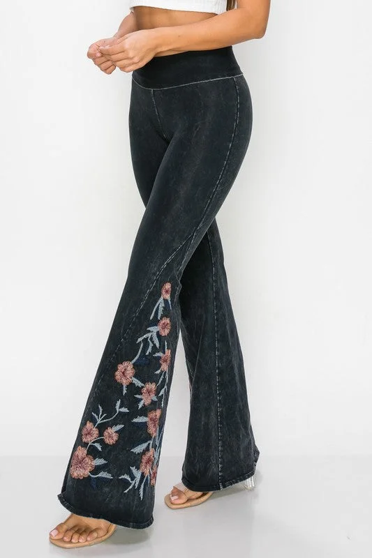 T-Party Flower Embroidery Flare Foldover Pants - Black